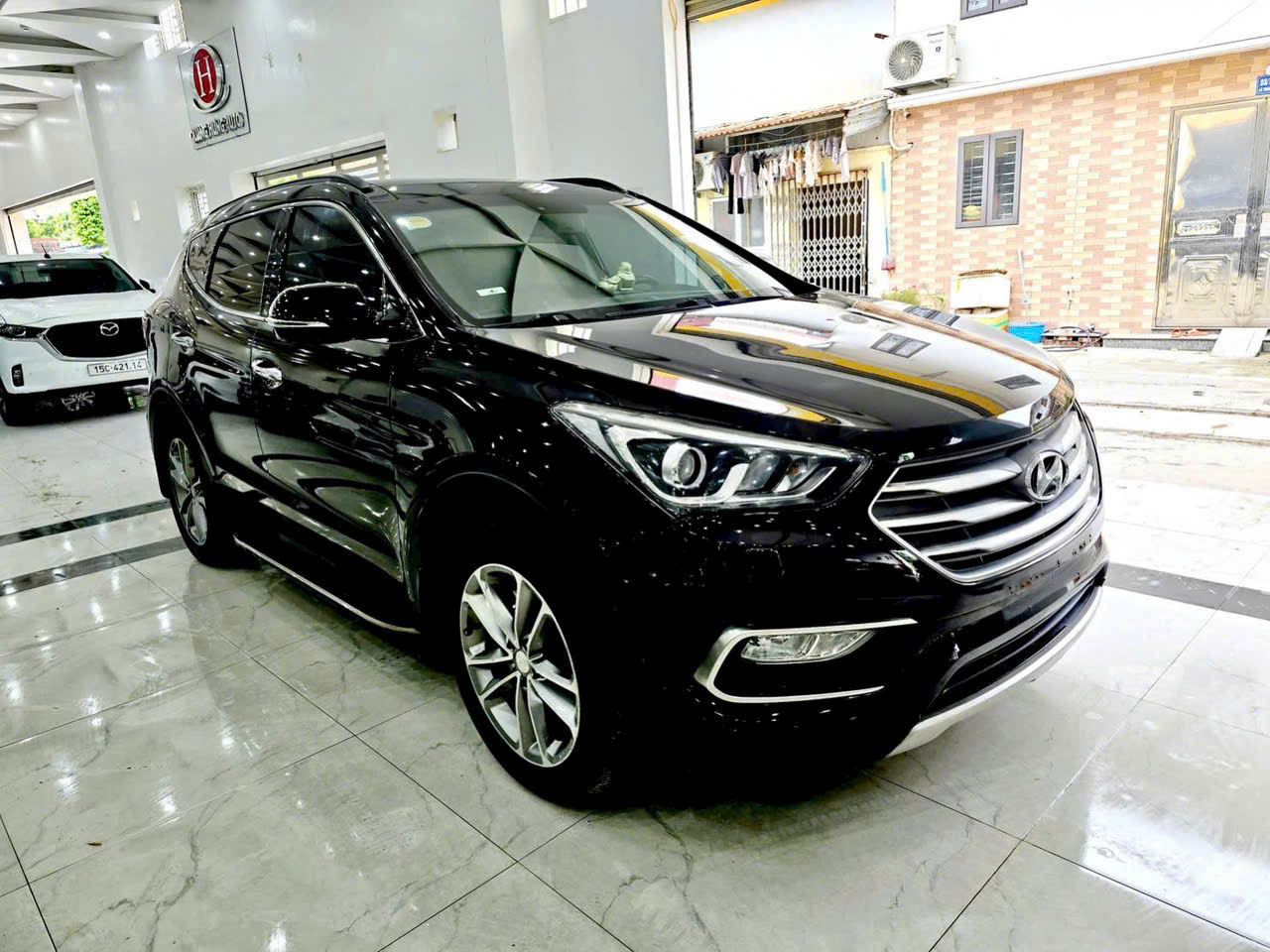 Huyndai Santafe 2.4 bản cao cấp 2 cầu 4WD sản xuất 2017